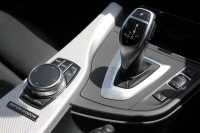 BMW 3シリーズ 320d Mｽﾎﾟｰﾂ ｴﾃﾞｨｼｮﾝｼｬﾄﾞｰ 後期 1300台限定車 ﾋｰﾀｰ黒革 ﾀﾞｰｸLEDﾍｯﾄﾞﾗｲﾄ&ﾃｰﾙ 液晶ﾒｰﾀｰ 追従ACC ﾚｰﾝﾁｪﾝｼﾞ警告 ﾀｯﾁ画面HDDﾅﾋﾞBｶﾒﾗ Bluetooth接続 ｽﾏｰﾄｷｰ 専用19AW 専用ｴｱﾛ ﾊﾟﾄﾞﾙｼﾌﾄ 2年保証