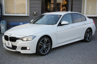 BMW 3シリーズ 320d Mｽﾎﾟｰﾂ ｴﾃﾞｨｼｮﾝｼｬﾄﾞｰ 後期 1300台限定車 ﾋｰﾀｰ黒革 ﾀﾞｰｸLEDﾍｯﾄﾞﾗｲﾄ&ﾃｰﾙ 液晶ﾒｰﾀｰ 追従ACC ﾚｰﾝﾁｪﾝｼﾞ警告 ﾀｯﾁ画面HDDﾅﾋﾞBｶﾒﾗ Bluetooth接続 ｽﾏｰﾄｷｰ 専用19AW 専用ｴｱﾛ ﾊﾟﾄﾞﾙｼﾌﾄ 2年保証