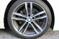 BMW 3シリーズ 320d Mｽﾎﾟｰﾂ ｴﾃﾞｨｼｮﾝｼｬﾄﾞｰ 後期 1300台限定車 ﾋｰﾀｰ黒革 ﾀﾞｰｸLEDﾍｯﾄﾞﾗｲﾄ&ﾃｰﾙ 液晶ﾒｰﾀｰ 追従ACC ﾚｰﾝﾁｪﾝｼﾞ警告 ﾀｯﾁ画面HDDﾅﾋﾞBｶﾒﾗ Bluetooth接続 ｽﾏｰﾄｷｰ 専用19AW 専用ｴｱﾛ ﾊﾟﾄﾞﾙｼﾌﾄ 2年保証