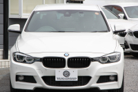 BMW 3シリーズ 320d Mｽﾎﾟｰﾂ ｴﾃﾞｨｼｮﾝｼｬﾄﾞｰ 後期 1300台限定車 ﾋｰﾀｰ黒革 ﾀﾞｰｸLEDﾍｯﾄﾞﾗｲﾄ&ﾃｰﾙ 液晶ﾒｰﾀｰ 追従ACC ﾚｰﾝﾁｪﾝｼﾞ警告 ﾀｯﾁ画面HDDﾅﾋﾞBｶﾒﾗ Bluetooth接続 ｽﾏｰﾄｷｰ 専用19AW 専用ｴｱﾛ ﾊﾟﾄﾞﾙｼﾌﾄ 2年保証