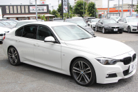 BMW 3シリーズ 320d Mｽﾎﾟｰﾂ ｴﾃﾞｨｼｮﾝｼｬﾄﾞｰ 後期 1300台限定車 ﾋｰﾀｰ黒革 ﾀﾞｰｸLEDﾍｯﾄﾞﾗｲﾄ&ﾃｰﾙ 液晶ﾒｰﾀｰ 追従ACC ﾚｰﾝﾁｪﾝｼﾞ警告 ﾀｯﾁ画面HDDﾅﾋﾞBｶﾒﾗ Bluetooth接続 ｽﾏｰﾄｷｰ 専用19AW 専用ｴｱﾛ ﾊﾟﾄﾞﾙｼﾌﾄ 2年保証