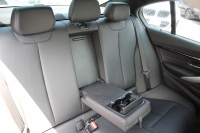 BMW 3シリーズ 320d Mｽﾎﾟｰﾂ ｴﾃﾞｨｼｮﾝｼｬﾄﾞｰ 後期 1300台限定車 ﾋｰﾀｰ黒革 ﾀﾞｰｸLEDﾍｯﾄﾞﾗｲﾄ&ﾃｰﾙ 液晶ﾒｰﾀｰ 追従ACC ﾚｰﾝﾁｪﾝｼﾞ警告 ﾀｯﾁ画面HDDﾅﾋﾞBｶﾒﾗ Bluetooth接続 ｽﾏｰﾄｷｰ 専用19AW 専用ｴｱﾛ ﾊﾟﾄﾞﾙｼﾌﾄ 2年保証