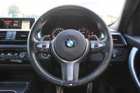 BMW 3シリーズ 320d Mｽﾎﾟｰﾂ ｴﾃﾞｨｼｮﾝｼｬﾄﾞｰ 後期 1300台限定車 ﾋｰﾀｰ黒革 ﾀﾞｰｸLEDﾍｯﾄﾞﾗｲﾄ&ﾃｰﾙ 液晶ﾒｰﾀｰ 追従ACC ﾚｰﾝﾁｪﾝｼﾞ警告 ﾀｯﾁ画面HDDﾅﾋﾞBｶﾒﾗ Bluetooth接続 ｽﾏｰﾄｷｰ 専用19AW 専用ｴｱﾛ ﾊﾟﾄﾞﾙｼﾌﾄ 2年保証