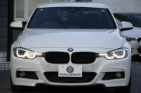 BMW 3シリーズ 320d Mｽﾎﾟｰﾂ ｴﾃﾞｨｼｮﾝｼｬﾄﾞｰ 後期 1300台限定車 ﾋｰﾀｰ黒革 ﾀﾞｰｸLEDﾍｯﾄﾞﾗｲﾄ&ﾃｰﾙ 液晶ﾒｰﾀｰ 追従ACC ﾚｰﾝﾁｪﾝｼﾞ警告 ﾀｯﾁ画面HDDﾅﾋﾞBｶﾒﾗ Bluetooth接続 ｽﾏｰﾄｷｰ 専用19AW 専用ｴｱﾛ ﾊﾟﾄﾞﾙｼﾌﾄ 2年保証