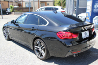 BMW 4シリーズ 420i ｸﾞﾗﾝｸｰﾍﾟｲﾝｽﾀｲﾙｽﾎﾟｰﾂ 300台限定車 後期ﾓﾃﾞﾙ ﾋｰﾀｰ黒革 ｱﾀﾞﾌﾟﾃｨﾌﾞMｻｽ 19AW Mspﾌﾞﾚｰｷ HUD 追従ACC 液晶ﾒｰﾀｰ LEDﾍｯﾄﾞﾗｲﾄ&LEDﾃｰﾙ ﾀｯﾁ画面HDDﾅﾋﾞﾌﾙｾｸﾞTV 電動ﾄﾗﾝｸ 衝突軽減ﾌﾞﾚｰｷ 車線逸脱警告 歩行者警告 2年保証