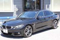 BMW 4シリーズ 420i ｸﾞﾗﾝｸｰﾍﾟｲﾝｽﾀｲﾙｽﾎﾟｰﾂ 300台限定車 後期ﾓﾃﾞﾙ ﾋｰﾀｰ黒革 ｱﾀﾞﾌﾟﾃｨﾌﾞMｻｽ 19AW Mspﾌﾞﾚｰｷ HUD 追従ACC 液晶ﾒｰﾀｰ LEDﾍｯﾄﾞﾗｲﾄ&LEDﾃｰﾙ ﾀｯﾁ画面HDDﾅﾋﾞﾌﾙｾｸﾞTV 電動ﾄﾗﾝｸ 衝突軽減ﾌﾞﾚｰｷ 車線逸脱警告 歩行者警告 2年保証