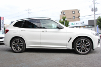 BMW X3 M40d 326馬力 3.0Lﾃﾞｨｰｾﾞﾙﾀｰﾎﾞﾊﾟﾉﾗﾏｻﾝﾙｰﾌ 全席ﾋｰﾀｰ黒革 ﾘｱｼｰﾄ可倒調整 ｱﾝﾋﾞｴﾝﾄﾗｲﾄ 21AW 追従ACC HUD 液晶ﾒｰﾀｰ ｽﾃｱﾘﾝｸﾞｻﾎﾟｰﾄ ﾀｯﾁ画面HDDﾅﾋﾞ360度ｶﾒﾗ LEDﾍｯﾄﾞﾗｲﾄ ｵｰﾄﾊｲﾋﾞｰﾑ 専用ﾃﾞﾌ&ﾌﾞﾚｰｷ 2年保証