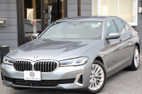BMW 5シリーズ 530i ﾗｸﾞｼﾞｭｱﾘｰ 後期 ｴｸｽｸﾙｰｼﾌﾞﾅｯﾊﾟﾚｻﾞｰP ｲﾉﾍﾞｰｼｮﾝP ﾓｶﾅｯﾊﾟﾚｻﾞｰ ﾌﾛﾝﾄﾍﾞﾝﾁﾚｰｼｮﾝ&ｺﾝﾌｫｰﾄｼｰﾄ 全席ｼｰﾄﾋｰﾀｰ ﾚｰｻﾞｰﾗｲﾄ ﾃﾞｨｽﾌﾟﾚｲｷｰ ﾘﾓｰﾄP ﾊｰﾏﾝｶｰﾄﾞﾝ 360度ｶﾒﾗ 可変ｻｽ 追従ACC HUD 電動ﾄﾗﾝｸ 2年保証