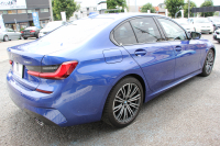 BMW 3シリーズ 320i Mｽﾎﾟｰﾂ ﾊｲﾗｲﾝ ｺﾝﾌｫｰﾄP ﾌﾞﾗｯｸﾚｻﾞｰ ｼｰﾄﾋｰﾀｰ ﾊｰﾏﾝｶｰﾄﾞﾝ 追従ACC 電動ﾄﾗﾝｸ ｽﾃｱﾘﾝｸﾞｻﾎﾟｰﾄ ﾀｯﾁ画面HDDﾅﾋﾞｱｯﾌﾟﾙｶｰﾌﾟﾚｲ ﾊﾟｰｷﾝｸﾞｱｼｽﾄ+ 360ｶﾒﾗ LEDﾍｯﾄﾞﾗｲﾄ ｵｰﾄﾊｲﾋﾞｰﾑ 専用ｴｱﾛ ﾜｲﾔﾚｽ充電 2年保証