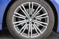 BMW 3シリーズ 320i Mｽﾎﾟｰﾂ ﾊｲﾗｲﾝ ｺﾝﾌｫｰﾄP ﾌﾞﾗｯｸﾚｻﾞｰ ｼｰﾄﾋｰﾀｰ ﾊｰﾏﾝｶｰﾄﾞﾝ 追従ACC 電動ﾄﾗﾝｸ ｽﾃｱﾘﾝｸﾞｻﾎﾟｰﾄ ﾀｯﾁ画面HDDﾅﾋﾞｱｯﾌﾟﾙｶｰﾌﾟﾚｲ ﾊﾟｰｷﾝｸﾞｱｼｽﾄ+ 360ｶﾒﾗ LEDﾍｯﾄﾞﾗｲﾄ ｵｰﾄﾊｲﾋﾞｰﾑ 専用ｴｱﾛ ﾜｲﾔﾚｽ充電 2年保証
