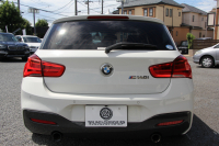 BMW 1シリーズ M140i 後期 1ｵｰﾅ 340馬力 直6ﾀｰﾎﾞB58新ｴﾝｼﾞﾝ LEDﾍｯﾄﾞﾗｲﾄ KW車高調 ﾊｰﾏﾝｶｰﾄﾞﾝ 専用ﾌﾞﾚｰｷ BBS18AW HDDﾅﾋﾞ衝突軽減ﾌﾞﾚｰｷ 車線逸脱警告 歩行者警告 ﾌﾞﾚｰｷ付ｸﾙｺﾝ 専用ｴｱﾛ 後輪駆動 8速AT 2年保証