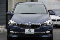 BMW 2シリーズ 218d ｸﾞﾗﾝﾂｱﾗｰ ﾗｸﾞｼﾞｭｱﾘｰ 1ｵﾅ 最終ﾓﾃﾞﾙ 型式変更後3DA-6W20 3列7人乗り ADｱｸﾃｨﾌﾞｾｰﾌﾃｨ&ｺﾝﾌｫｰﾄP 追従ACC HUD ﾋｰﾀｰ黒革 ﾌﾙｾｸﾞTV DVD&CD再生 電動ﾄﾗﾝｸ LEDﾍｯﾄﾞﾗｲﾄ ﾒﾓﾘｰ付電動ｼｰﾄ ﾀｯﾁ画面HDDﾅﾋﾞPｱｼｽﾄ 2年保証