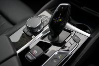 BMW 5シリーズ 523d ﾂｰﾘﾝｸﾞMｽﾎﾟｰﾂ ﾊｲﾗｲﾝ 燃費19.4㎞/L 全席ﾋｰﾀｰ黒革 HUD LEDﾍｯﾄﾞﾗｲﾄ ｵｰﾄﾊｲﾋﾞｰﾑ 追従ACC ｽﾃｱﾘﾝｸﾞｻﾎﾟｰﾄ 液晶ﾒｰﾀｰ ﾀｯﾁ画面HDDﾅﾋﾞTV 360度ｶﾒﾗ 電動ﾘｱｹﾞｰﾄ 19AW 専用ｴｱﾛ ｱﾝﾋﾞｴﾝﾄﾗｲﾄ 2年保証