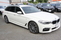 BMW 5シリーズ 523d ﾂｰﾘﾝｸﾞMｽﾎﾟｰﾂ ﾊｲﾗｲﾝ 燃費19.4㎞/L 全席ﾋｰﾀｰ黒革 HUD LEDﾍｯﾄﾞﾗｲﾄ ｵｰﾄﾊｲﾋﾞｰﾑ 追従ACC ｽﾃｱﾘﾝｸﾞｻﾎﾟｰﾄ 液晶ﾒｰﾀｰ ﾀｯﾁ画面HDDﾅﾋﾞTV 360度ｶﾒﾗ 電動ﾘｱｹﾞｰﾄ 19AW 専用ｴｱﾛ ｱﾝﾋﾞｴﾝﾄﾗｲﾄ 2年保証