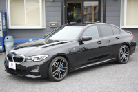BMW 3シリーズ 330i Mｽﾎﾟｰﾂ ﾃﾞﾋﾞｭｰP ｲﾉﾍﾞｰｼｮﾝP ｺﾝﾌｫｰﾄP 高出力 258馬力 ﾋｰﾀｰ黒革 ﾚｰｻﾞｰﾗｲﾄ HUD ｼﾞｪｽﾁｬｰC 追従ACC 渋滞ﾊﾝｽﾞｵﾌ 360度ｶﾒﾗ Mｽﾎﾟｰﾂﾌﾞﾚｰｷ ﾀｯﾁ画面HDDﾅﾋﾞｱｯﾌﾟﾙｶｰﾌﾟﾚｲ 電動ﾄﾗﾝｸ ﾜｲﾔﾚｽ充電 2年保証