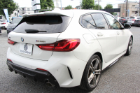 BMW 1シリーズ M135i Xdrive 4WD 306馬力 ﾋｰﾀｰ赤革 Mｽﾎﾟｰﾂｼｰﾄ Mｼｰﾄﾍﾞﾙﾄ ｱﾀﾞﾌﾟﾃｨﾌﾞMｻｽ Mｽﾎﾟｰﾂﾌﾞﾚｰｷ 追従ACC LEDﾍｯﾄﾞﾗｲﾄ BMWﾗｲﾌﾞｺｯｸﾋﾟｯﾄ ｱｯﾌﾟﾙｶｰﾌﾟﾚｲ ﾀｯﾁ画面HDDﾅﾋﾞ後退ｱｼｽﾄ ﾜｲﾔﾚｽ充電 ｽﾏｰﾄｷｰ ｲﾙﾐﾎﾞｽﾄﾝﾄﾘﾑ 2年保証
