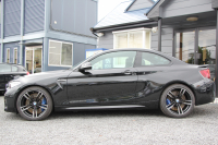 BMW Mシリーズ M2ｸｰﾍﾟMDCT 370馬力 直6ﾀｰﾎﾞ7速DCT ﾋｰﾀｰ黒革 FTPﾁｬｰｼﾞﾊﾟｲﾌﾟﾊｰﾏﾝｶｰﾄﾞﾝ HDDﾅﾋﾞBｶﾒﾗ 専用19AW 専用ﾌﾞﾚｰｷ 衝突軽減ﾌﾞﾚｰｷ 車線逸脱警告 歩行者警告 ﾌﾞﾚｰｷ付ｸﾙｺﾝ ｽﾏｰﾄｷｰ ｶｰﾎﾞﾝｲﾝﾃﾘｱﾄﾘﾑ ﾊﾟﾄﾞﾙｼﾌﾄ 2年保証
