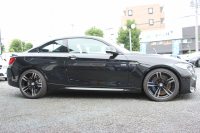 BMW Mシリーズ M2ｸｰﾍﾟMDCT 370馬力 直6ﾀｰﾎﾞ7速DCT ﾋｰﾀｰ黒革 FTPﾁｬｰｼﾞﾊﾟｲﾌﾟﾊｰﾏﾝｶｰﾄﾞﾝ HDDﾅﾋﾞBｶﾒﾗ 専用19AW 専用ﾌﾞﾚｰｷ 衝突軽減ﾌﾞﾚｰｷ 車線逸脱警告 歩行者警告 ﾌﾞﾚｰｷ付ｸﾙｺﾝ ｽﾏｰﾄｷｰ ｶｰﾎﾞﾝｲﾝﾃﾘｱﾄﾘﾑ ﾊﾟﾄﾞﾙｼﾌﾄ 2年保証