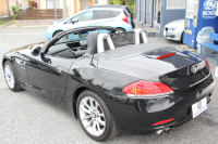 BMW Z4 Z4 Sdrive20i ﾊｲﾗｲﾝ 後期 ﾌｪｲｽﾘﾌﾄ後 新ﾃﾞｻﾞｲﾝﾍｯﾄﾞﾗｲﾄ ﾋｰﾀｰ黒革 電動ｵｰﾌﾟﾝ ｳｲﾝﾄﾞﾃﾞｨﾌﾚｸﾀｰ ﾒﾓﾘｰ付電動ｼｰﾄ 専用17AW iﾄﾞﾗｲﾌﾞHDDﾅﾋﾞBluetooth接続 ﾊﾟﾄﾞﾙｼﾌﾄ LEDﾘﾝｸﾞｷｾﾉﾝ 直噴ﾀｰﾎﾞ8速AT LEDﾘﾝｸﾞｷｾﾉﾝ 2年保証