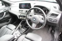BMW X1 Xdrive18d Mｽﾎﾟｰﾂ ﾊｲﾗｲﾝ ｺﾝﾌｫｰﾄP 後期 ﾌｪｲｽﾘﾌﾄ後 ﾋｰﾀｰ黒革 追従ACC Mｼｰﾄﾍﾞﾙﾄ LEDﾍｯﾄﾞﾗｲﾄ&ﾃｰﾙ ﾀｯﾁﾊﾟﾈﾙ対応HDDﾅﾋﾞﾜｲﾔﾚｽ充電 新ﾒｰﾀｰ Pｱｼｽﾄ 電動ﾄﾗﾝｸ 衝突軽減ﾌﾞﾚｰｷ 車線逸脱警告 歩行者警告 2年保証