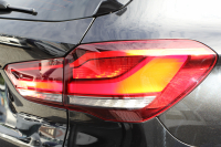 BMW X1 Xdrive18d Mｽﾎﾟｰﾂ ﾊｲﾗｲﾝ ｺﾝﾌｫｰﾄP 後期 ﾌｪｲｽﾘﾌﾄ後 ﾋｰﾀｰ黒革 追従ACC Mｼｰﾄﾍﾞﾙﾄ LEDﾍｯﾄﾞﾗｲﾄ&ﾃｰﾙ ﾀｯﾁﾊﾟﾈﾙ対応HDDﾅﾋﾞﾜｲﾔﾚｽ充電 新ﾒｰﾀｰ Pｱｼｽﾄ 電動ﾄﾗﾝｸ 衝突軽減ﾌﾞﾚｰｷ 車線逸脱警告 歩行者警告 2年保証