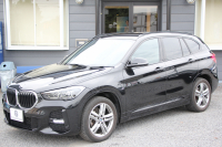 BMW X1 Xdrive18d Mｽﾎﾟｰﾂ ﾊｲﾗｲﾝ ｺﾝﾌｫｰﾄP 後期 ﾌｪｲｽﾘﾌﾄ後 ﾋｰﾀｰ黒革 追従ACC Mｼｰﾄﾍﾞﾙﾄ LEDﾍｯﾄﾞﾗｲﾄ&ﾃｰﾙ ﾀｯﾁﾊﾟﾈﾙ対応HDDﾅﾋﾞﾜｲﾔﾚｽ充電 新ﾒｰﾀｰ Pｱｼｽﾄ 電動ﾄﾗﾝｸ 衝突軽減ﾌﾞﾚｰｷ 車線逸脱警告 歩行者警告 2年保証