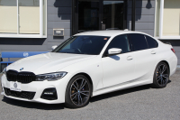 BMW 3シリーズ 330i Mｽﾎﾟｰﾂ ﾊｲﾗｲﾝ ｺﾝﾌｫｰﾄP 1ｵﾅ 高出力 258馬力 ﾋｰﾀｰ黒革 追従ACC 渋滞ﾊﾝｽﾞｵﾌ 360度ｶﾒﾗ Pｱｼｽﾄﾌﾟﾗｽ LEDﾍｯﾄﾞﾗｲﾄ ｵｰﾄﾊｲﾋﾞｰﾑ Mｽﾎﾟｰﾂﾌﾞﾚｰｷ ﾀｯﾁ画面HDDﾅﾋﾞｱｯﾌﾟﾙｶｰﾌﾟﾚｲ Hifiｽﾋﾟｰｶｰ 電動ﾄﾗﾝｸ ｱﾝﾋﾞｴﾝﾄﾗｲﾄ 2年保証