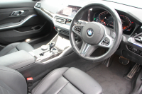 BMW 3シリーズ 330i Mｽﾎﾟｰﾂ ﾊｲﾗｲﾝ ｺﾝﾌｫｰﾄP 高出力 258馬力 ﾋｰﾀｰ黒革 追従ACC 渋滞ﾊﾝｽﾞｵﾌ 360度ｶﾒﾗ Pｱｼｽﾄﾌﾟﾗｽ LEDﾍｯﾄﾞﾗｲﾄ ｵｰﾄﾊｲﾋﾞｰﾑ Mｽﾎﾟｰﾂﾌﾞﾚｰｷ ﾀｯﾁ画面HDDﾅﾋﾞｱｯﾌﾟﾙｶｰﾌﾟﾚｲ Hifiｽﾋﾟｰｶｰ 電動ﾄﾗﾝｸ ｱﾝﾋﾞｴﾝﾄﾗｲﾄ 2年保証