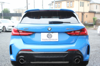 BMW 1シリーズ M135i Xdrive ﾃﾞﾋﾞｭｰP ｺﾝﾌｫｰﾄP 4WD 306馬力 Mｽﾎﾟｰﾂｼｰﾄ ｱﾀﾞﾌﾟﾃｨﾌﾞｻｽ Mｼｰﾄﾍﾞﾙﾄ ｼｰﾄﾋｰﾀｰ BMWﾗｲﾌﾞｺｯｸﾋﾟｯﾄ 追従ACC 電動ﾄﾗﾝｸ ｱｯﾌﾟﾙｶｰﾌﾟﾚｲ 純正HDDﾅﾋﾞPｱｼｽﾄ LEDﾍｯﾄﾞﾗｲﾄ ﾚｰﾝﾁｪﾝｼﾞ警告 衝突軽減ﾌﾞﾚｰｷ 2年保証