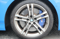 BMW 1シリーズ M135i Xdrive ﾃﾞﾋﾞｭｰP ｺﾝﾌｫｰﾄP 4WD 306馬力 Mｽﾎﾟｰﾂｼｰﾄ ｱﾀﾞﾌﾟﾃｨﾌﾞｻｽ Mｼｰﾄﾍﾞﾙﾄ ｼｰﾄﾋｰﾀｰ BMWﾗｲﾌﾞｺｯｸﾋﾟｯﾄ 追従ACC 電動ﾄﾗﾝｸ ｱｯﾌﾟﾙｶｰﾌﾟﾚｲ 純正HDDﾅﾋﾞPｱｼｽﾄ LEDﾍｯﾄﾞﾗｲﾄ ﾚｰﾝﾁｪﾝｼﾞ警告 衝突軽減ﾌﾞﾚｰｷ 2年保証