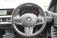 BMW 1シリーズ M135i Xdrive ﾃﾞﾋﾞｭｰP ｺﾝﾌｫｰﾄP 4WD 306馬力 Mｽﾎﾟｰﾂｼｰﾄ ｱﾀﾞﾌﾟﾃｨﾌﾞｻｽ Mｼｰﾄﾍﾞﾙﾄ ｼｰﾄﾋｰﾀｰ BMWﾗｲﾌﾞｺｯｸﾋﾟｯﾄ 追従ACC 電動ﾄﾗﾝｸ ｱｯﾌﾟﾙｶｰﾌﾟﾚｲ 純正HDDﾅﾋﾞPｱｼｽﾄ LEDﾍｯﾄﾞﾗｲﾄ ﾚｰﾝﾁｪﾝｼﾞ警告 衝突軽減ﾌﾞﾚｰｷ 2年保証