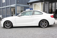 BMW 2シリーズ M240i ｸｰﾍﾟ後期 1ｵｰﾅ B58新ｴﾝｼﾞﾝ 直6ﾀｰﾎﾞ340馬力 ﾋｰﾀｰ黒革 LEDﾍｯﾄﾞﾗｲﾄ LEDﾃｰﾙ ｼﾞｪｯﾄﾌﾞﾗｯｸ19AW ｱﾀﾞﾌﾟﾃｨﾌﾞMｻｽ 専用ﾌﾞﾚｰｷ ﾀｯﾁ画面HDDﾅﾋﾞPｱｼｽﾄ ﾊﾟﾄﾞﾙｼﾌﾄ 8速AT 衝突軽減ﾌﾞﾚｰｷ 車線逸脱警告 歩行者警告 2年保証