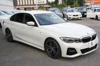 BMW 3シリーズ 330i Mｽﾎﾟｰﾂ ﾃﾞﾋﾞｭｰP ｺﾝﾌｫｰﾄP 高出力 258馬力 ﾋｰﾀｰ黒革 追従ACC 360度ｶﾒﾗ Pｱｼｽﾄﾌﾟﾗｽ LEDﾍｯﾄﾞﾗｲﾄ ｵｰﾄﾊｲﾋﾞｰﾑ Mｽﾎﾟｰﾂﾌﾞﾚｰｷ ﾀｯﾁ画面HDDﾅﾋﾞｱｯﾌﾟﾙｶｰﾌﾟﾚｲ Hifiｽﾋﾟｰｶｰ 電動ﾄﾗﾝｸ ｱﾝﾋﾞｴﾝﾄﾗｲﾄ 2年保証