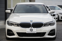 BMW 3シリーズ 330i Mｽﾎﾟｰﾂ ﾃﾞﾋﾞｭｰP ｺﾝﾌｫｰﾄP 高出力 258馬力 ﾋｰﾀｰ黒革 追従ACC 360度ｶﾒﾗ Pｱｼｽﾄﾌﾟﾗｽ LEDﾍｯﾄﾞﾗｲﾄ ｵｰﾄﾊｲﾋﾞｰﾑ Mｽﾎﾟｰﾂﾌﾞﾚｰｷ ﾀｯﾁ画面HDDﾅﾋﾞｱｯﾌﾟﾙｶｰﾌﾟﾚｲ Hifiｽﾋﾟｰｶｰ 電動ﾄﾗﾝｸ ｱﾝﾋﾞｴﾝﾄﾗｲﾄ 2年保証
