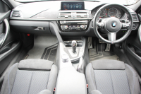 BMW 3シリーズ 320i Mｽﾎﾟｰﾂ 後期 8A新EG Mﾊﾟﾌｫｰﾏﾝｽｴｱﾛ&内装ﾄﾘﾑ&ﾃｰﾙ 追従ACC LEDﾍｯﾄﾞﾗｲﾄ LEDﾃｰﾙ HDDﾅﾋﾞBｶﾒﾗ ｽﾏｰﾄｷｰ Bluetooth接続 衝突軽減ﾌﾞﾚｰｷ 車線逸脱警告 歩行者警告 ﾊﾟﾄﾞﾙｼﾌﾄ ﾒﾓﾘｰ付電動ｼｰﾄ 2年保証