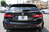 BMW 1シリーズ 118d Mｽﾎﾟｰﾂ ﾊｲﾗｲﾝ ｺﾝﾌｫｰﾄP 1ｵｰﾅ ﾋｰﾀｰ付ﾏｸﾞﾏﾚｯﾄﾞﾚｻﾞｰ 追従ACC 電動ﾘｱｹﾞｰﾄ 50thｴﾝﾌﾞﾚﾑ idriveﾅﾋﾞｹﾞｰｼｮﾝP BMWﾗｲﾌﾞｺｯｸﾋﾟｯﾄ ｱｯﾌﾟﾙｶｰﾌﾟﾚｲ LEDﾍｯﾄﾞﾗｲﾄ Pｱｼｽﾄ 18AW 専用ｴｱﾛ 2年保証