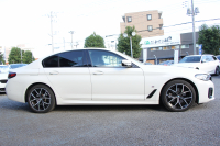 BMW 5シリーズ 523d Xdrive Mｽﾎﾟｰﾂ 後期 4WD ﾋｰﾀｰ黒革 渋滞ﾊﾝｽﾞｵﾌ LEDﾍｯﾄﾞﾗｲﾄ ｵｰﾄﾊｲﾋﾞｰﾑ 360度ｶﾒﾗ BMWﾗｲﾌﾞｺｯｸﾋﾟｯﾄ ｱﾀﾞﾌﾟﾃｨﾌﾞｻｽ ﾀｯﾁ画面HDDﾅﾋﾞTV ｱｯﾌﾟﾙｶｰﾌﾟﾚｲ 追従ACC HUD 電動ﾄﾗﾝｸ 2年保証