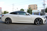 BMW 4シリーズ 420i ｸｰﾍﾟMｽﾎﾟｰﾂ ｻﾝﾙｰﾌ ｺﾆｬｯｸﾚｻﾞｰ Mｽﾎﾟｰﾂｼｰﾄ Individual19AW 真珠色 ﾊｰﾏﾝｶｰﾄﾞﾝ ﾌﾙｾｸﾞTV 360度ｶﾒﾗ LEDﾍｯﾄﾞﾗｲﾄ ｵｰﾄﾊｲﾋﾞｰﾑ ﾀｯﾁ画面HDDﾅﾋﾞ追従ACC 渋滞ﾊﾝｽﾞｵﾌ BMWﾗｲﾌﾞｺｯｸﾋﾟｯﾄ ｱｯﾌﾟﾙｶｰﾌﾟﾚｲ 電動ﾄﾗﾝｸ 2年保証