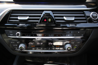 BMW 5シリーズ 523d Mｽﾎﾟｰﾂ ﾊｲﾗｲﾝ ﾃﾞﾋﾞｭｰP 1ｵﾅ 全席ﾋｰﾀｰ黒革 ｿﾌﾄｸﾛｰｽﾞﾄﾞｱ HUD ｼﾞｪｽﾁｬｰC LEDﾍｯﾄﾞﾗｲﾄ ｵｰﾄﾊｲﾋﾞｰﾑ 追従ACC 液晶ﾒｰﾀｰ ﾀｯﾁ画面HDDﾅﾋﾞTV 360度ｶﾒﾗ 電動ﾄﾗﾝｸ 19AW 専用ｴｱﾛ ｽﾏｰﾄｷｰ 2年保証