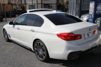 BMW 5シリーズ 523d Mｽﾎﾟｰﾂ ﾊｲﾗｲﾝ ﾃﾞﾋﾞｭｰP 1ｵﾅ 全席ﾋｰﾀｰ黒革 ｿﾌﾄｸﾛｰｽﾞﾄﾞｱ HUD ｼﾞｪｽﾁｬｰC LEDﾍｯﾄﾞﾗｲﾄ ｵｰﾄﾊｲﾋﾞｰﾑ 追従ACC 液晶ﾒｰﾀｰ ﾀｯﾁ画面HDDﾅﾋﾞTV 360度ｶﾒﾗ 電動ﾄﾗﾝｸ 19AW 専用ｴｱﾛ ｽﾏｰﾄｷｰ 2年保証