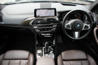 BMW X3 M40d 変更後新ｲﾝﾃﾘｱ ﾊﾟﾉﾗﾏｻﾝﾙｰﾌ BMWﾗｲﾌﾞｺｯｸﾋﾟｯﾄﾞ新HDDﾅﾋﾞｱｯﾌﾟﾙｶｰﾌﾟﾚｲ 3.0Lﾃﾞｨｰｾﾞﾙﾀｰﾎﾞ326馬力 全席ﾋｰﾀｰ茶革 ﾘｱｼｰﾄ可倒調整 ｱﾝﾋﾞｴﾝﾄﾗｲﾄ 360度ｶﾒﾗ 追従ACC HUD LEDﾍｯﾄﾞﾗｲﾄ ｵｰﾄﾊｲﾋﾞｰﾑ 2年保証